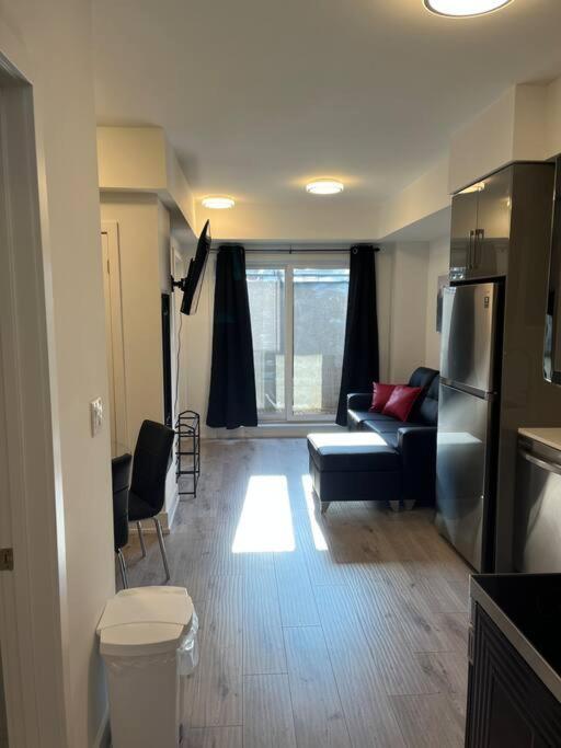 Lovely One Bedroom Condo With Free Parking Niagara Falls Exterior photo