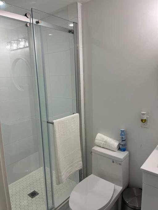 Lovely One Bedroom Condo With Free Parking Niagara Falls Exterior photo